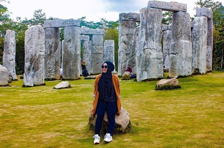 Stonehenge Merapi Park