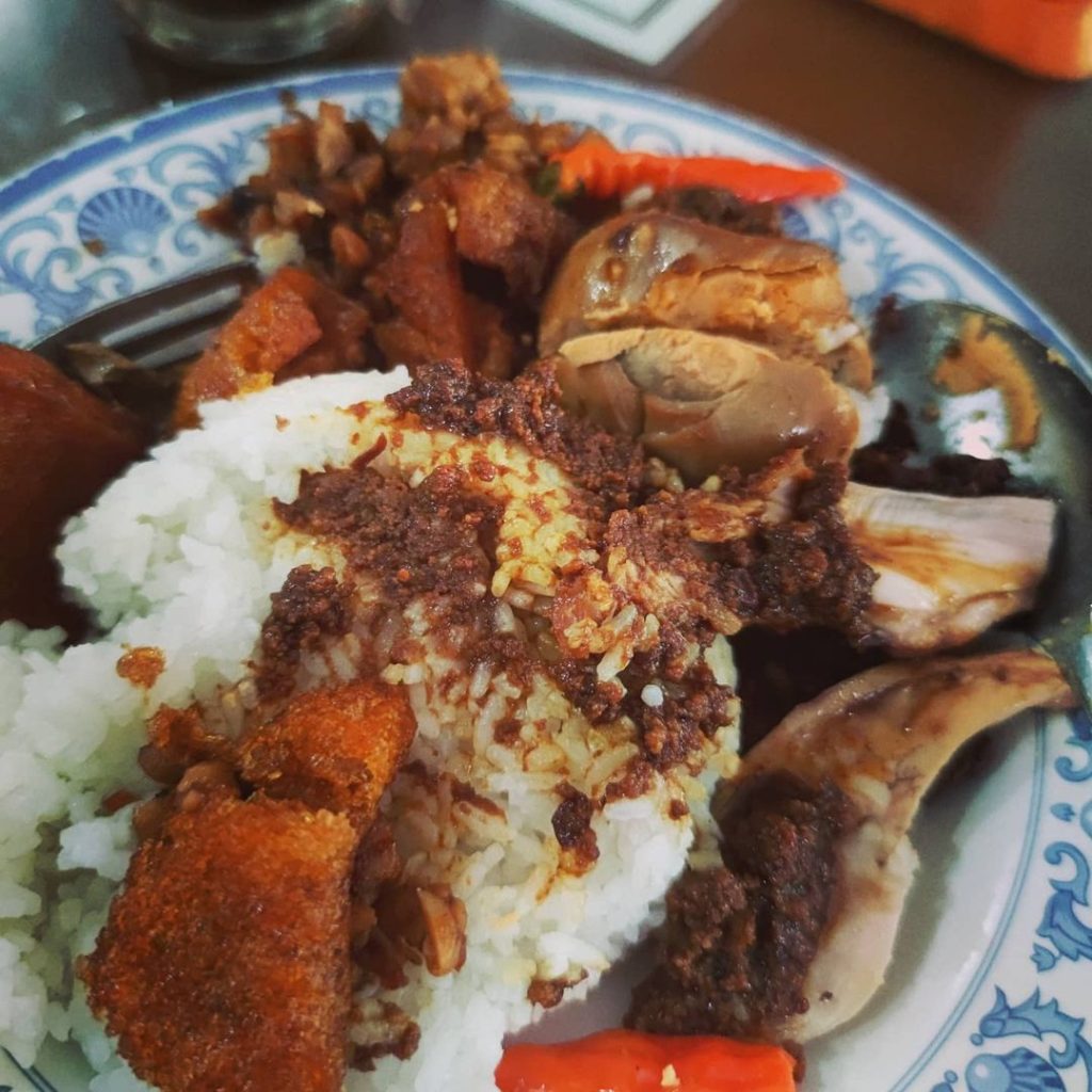 gudeg bu amad 2